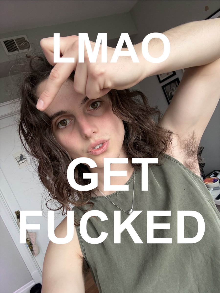 helmet girl tweet media