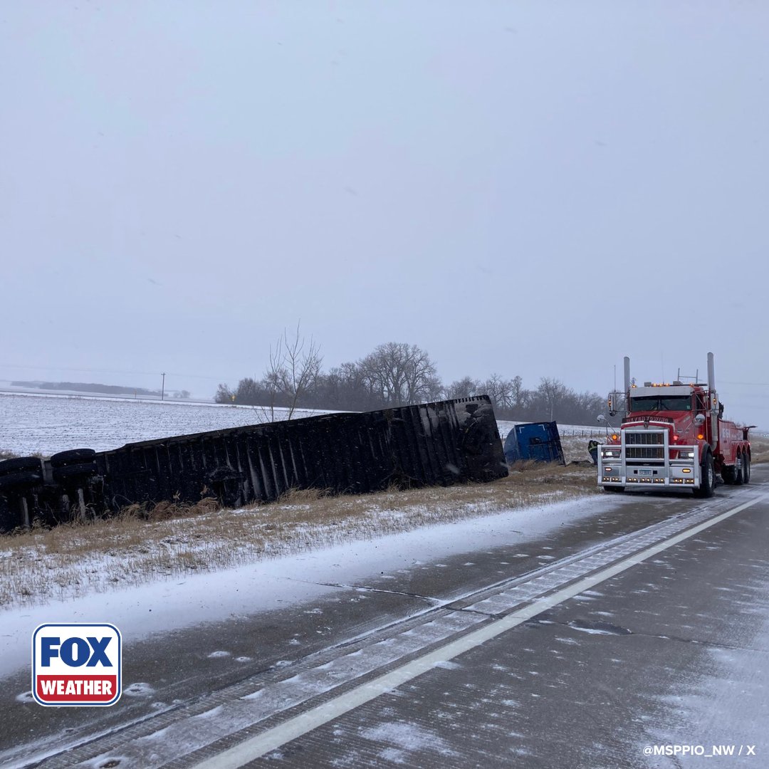 foxweather's tweet image. DRIVE SLOW ⚠️: Winter weather is nudging spring out of the way in Clay County, Minnesota, leaving travelers wiped out amid slick, snowy road conditions.

#Minnesota #Snow #Travel #Spring #Wintervibes #FOXWeather
