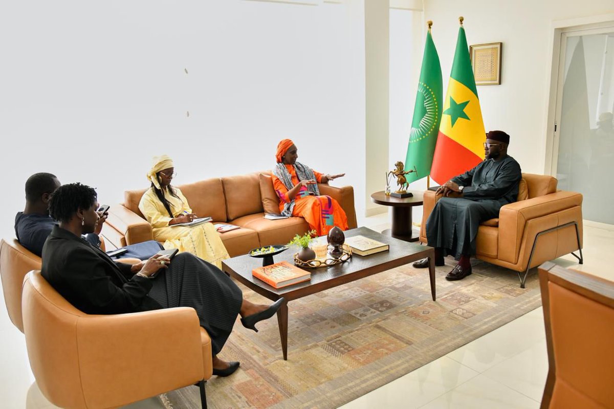 Assemblée nationale du Sénégal tweet media