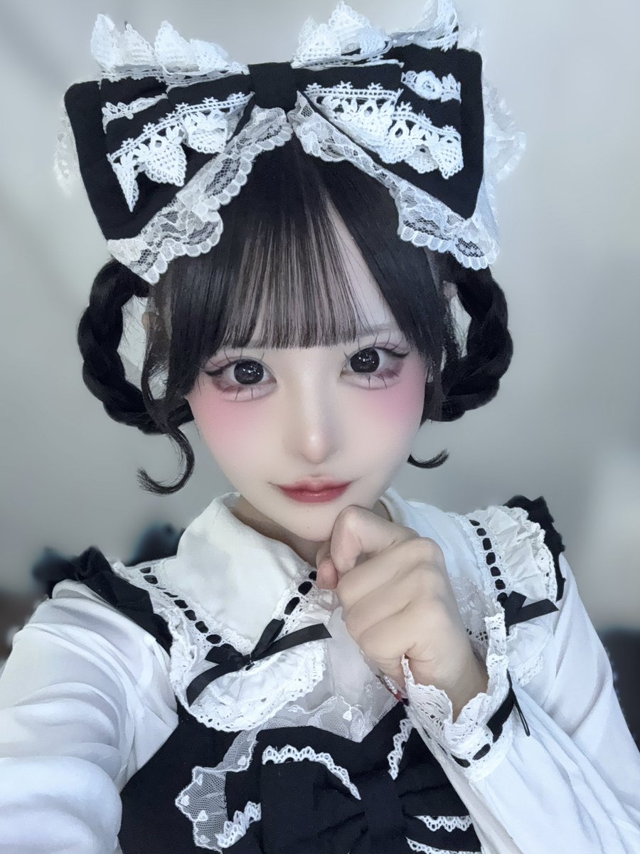 あららら tweet media