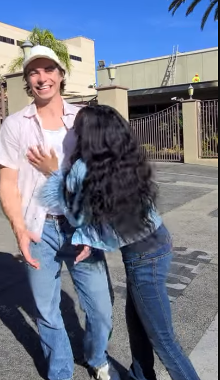 @deevadee5 tweet media