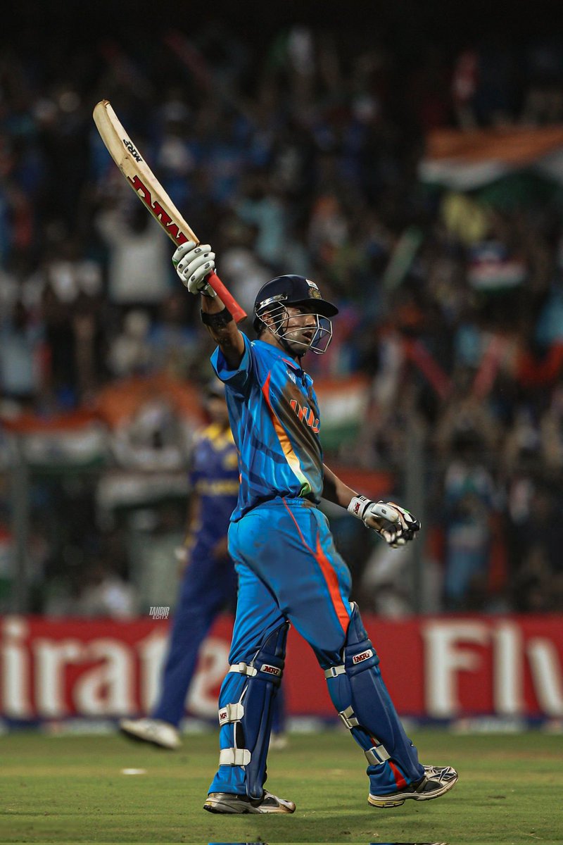 Krishna40625564's tweet image. कभी-कभी ये सोच के भी डर लगता है कि अगर उस रात गंभीर ना होता तो क्या होता... 💙🇮🇳
#2011WorldCup #Gambhir #IndvSL #WorldCupfinal #IPL #KKR