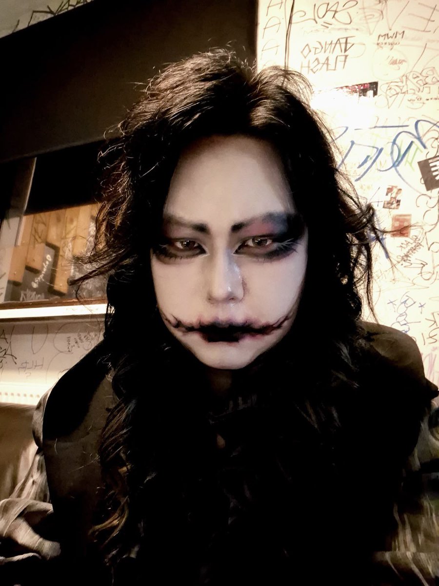 ( ´ㅅ`)；　ame tweet media