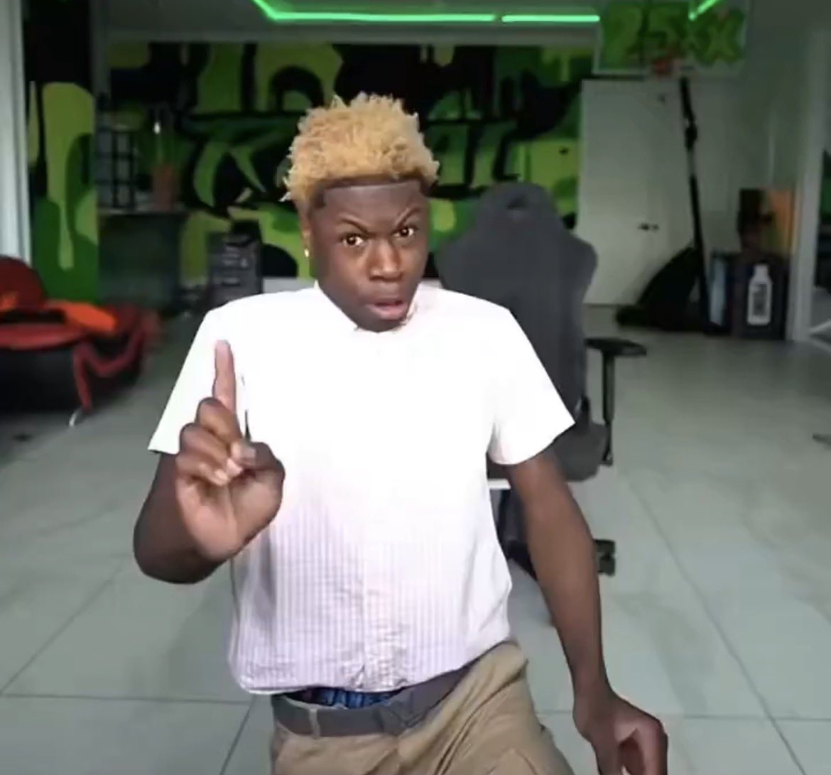 Color Soot tweet media