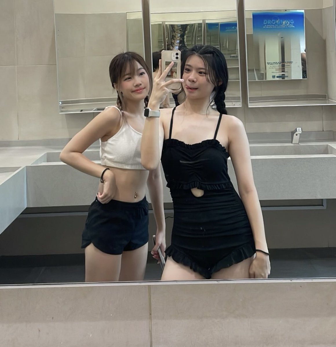 sg midriffs tweet media