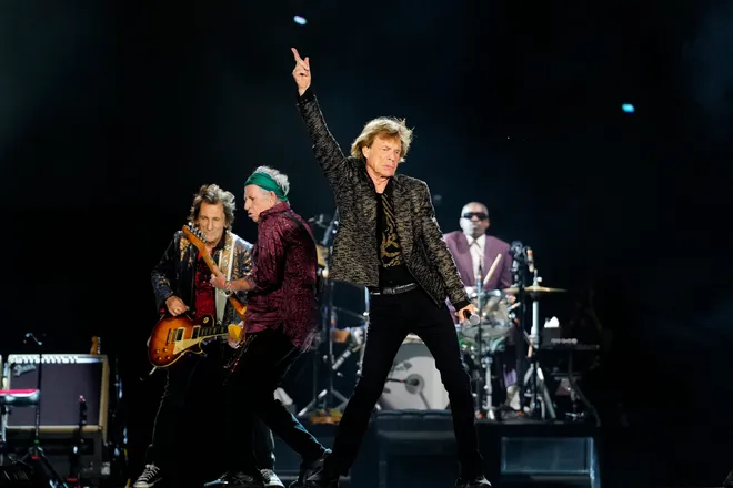 Stray Cat Again tweet media