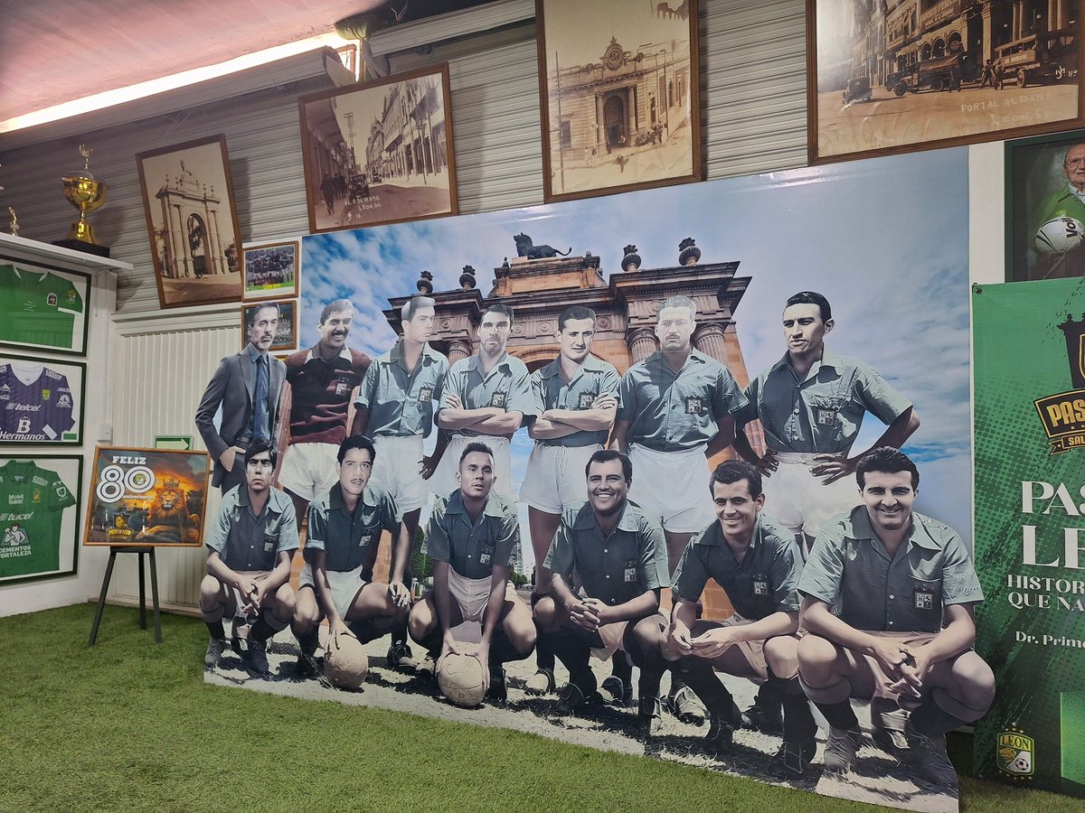 Christian Ramírez tweet media