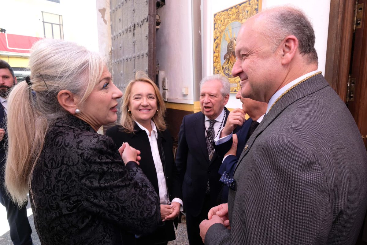 Patricia del Pozo tweet media