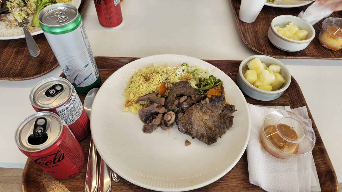 Galetinho Chicken Little tweet media