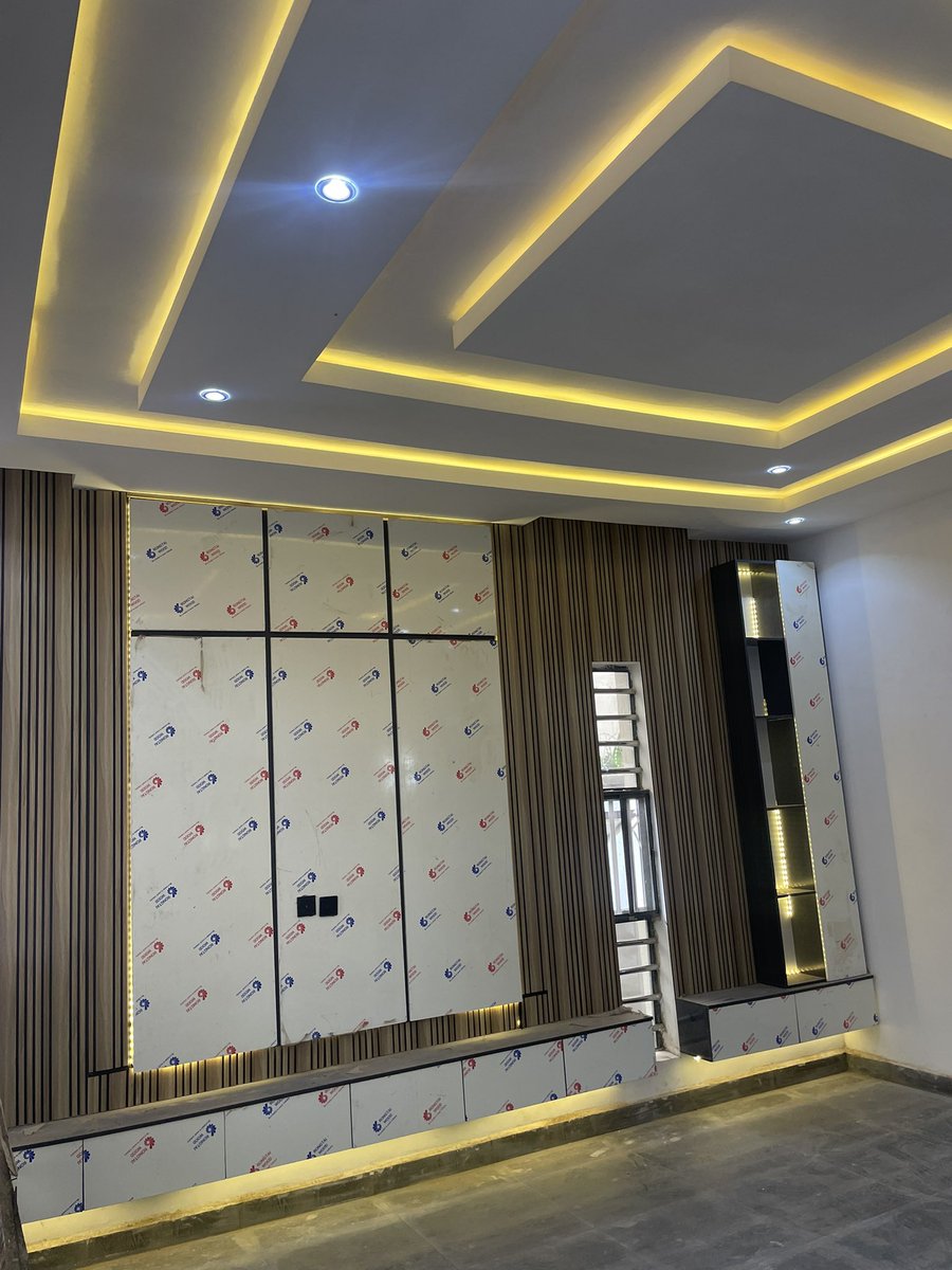 Rapha Barry tweet media