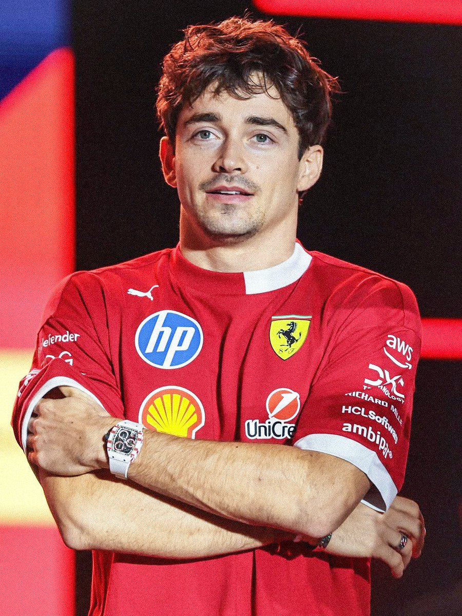 junixrclerc's tweet photo. counting down the days until see him again <3 https://t.co/F97Nimr6lI