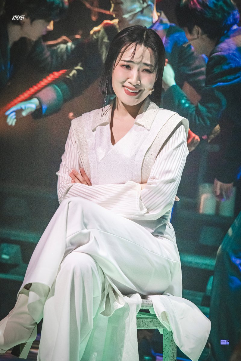 𝑺𝑻𝑰𝑪𝑲𝑬𝑻 tweet media