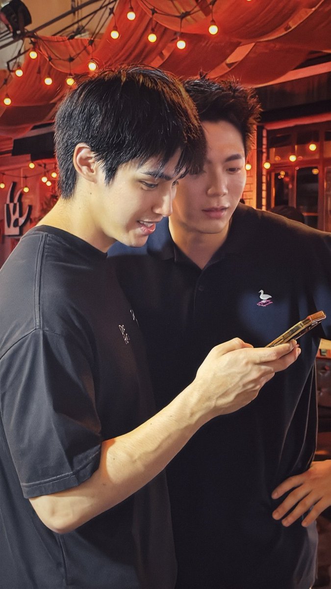 น้องอัพได้กินหมูกรอบยังจ๊ะ tweet media