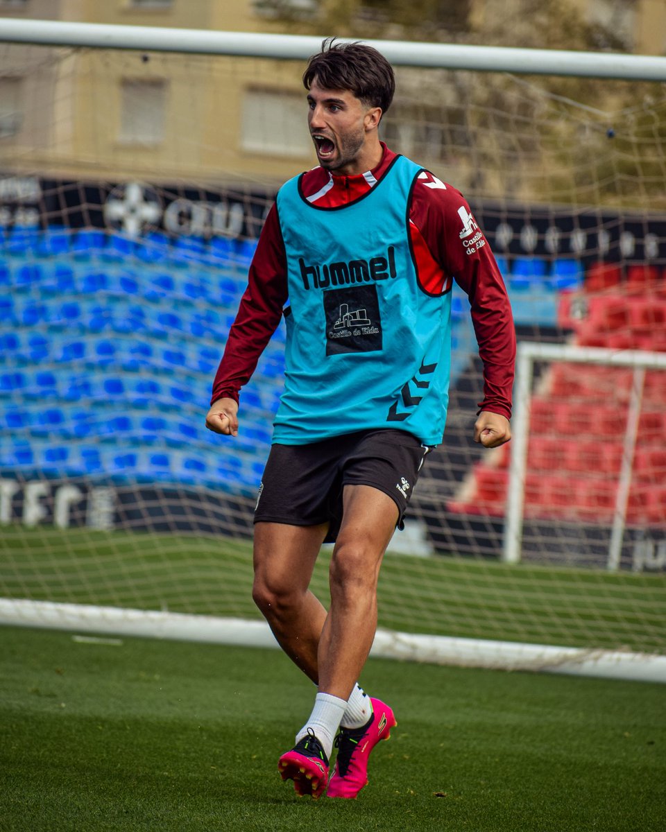 CD Eldense tweet media