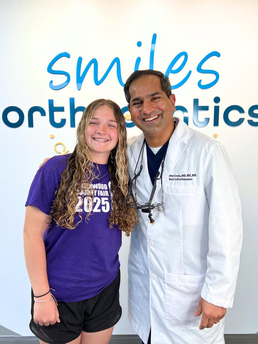 smilesortho's tweet image. Jersey’s braces are off and her new smile looks amazing! 🎉 Congratulations and keep on smiling! 😄

#BracesOff #NewSmile #SmilesOrthodontics