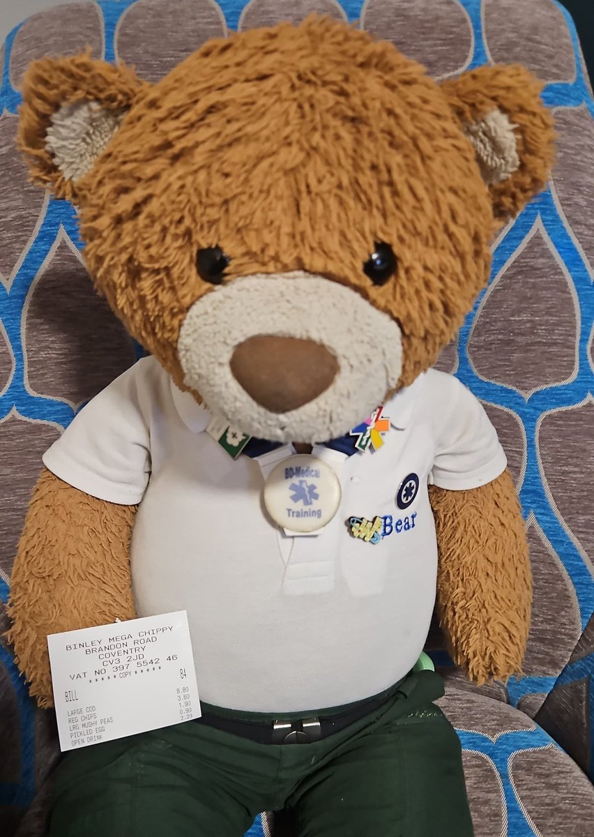 BDMed_Bear's tweet image. Does anyone remember in 2020/2021 Bingley Mega Chippy was viral on Tiktok? Well I managed to finally be part of the trend &amp;amp; get my dinner from there after #teachingyoutosavelives! (It was really good!)  Now it's a long weekend at home for Easter! #bearswithjobs #BankHoliday