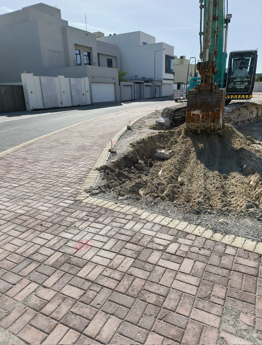 DesertLineConst's tweet photo. Second site started in Zayed Town, Bahrain 🚧
#Construction #Bahrain #ZayedTown https://t.co/0zs6O6K1NL