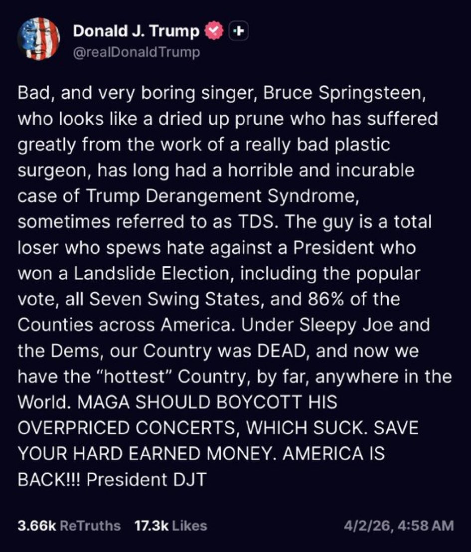 saras76's tweet image. While everyone else is sleeping, Trump is shit posting the "dried up prune" with  botched plastic surgery that is Bruce Springsteen 🤣