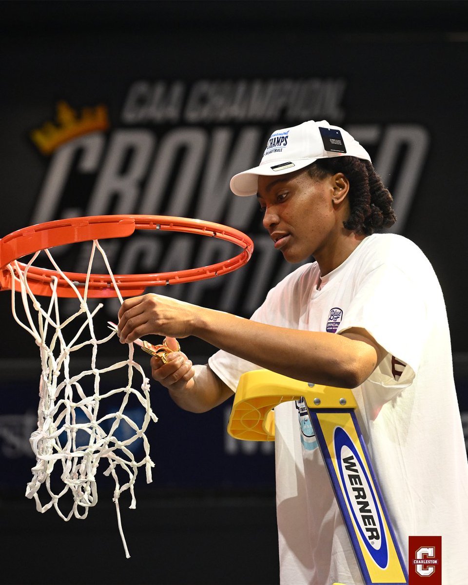 Charleston Women’s Hoops tweet media