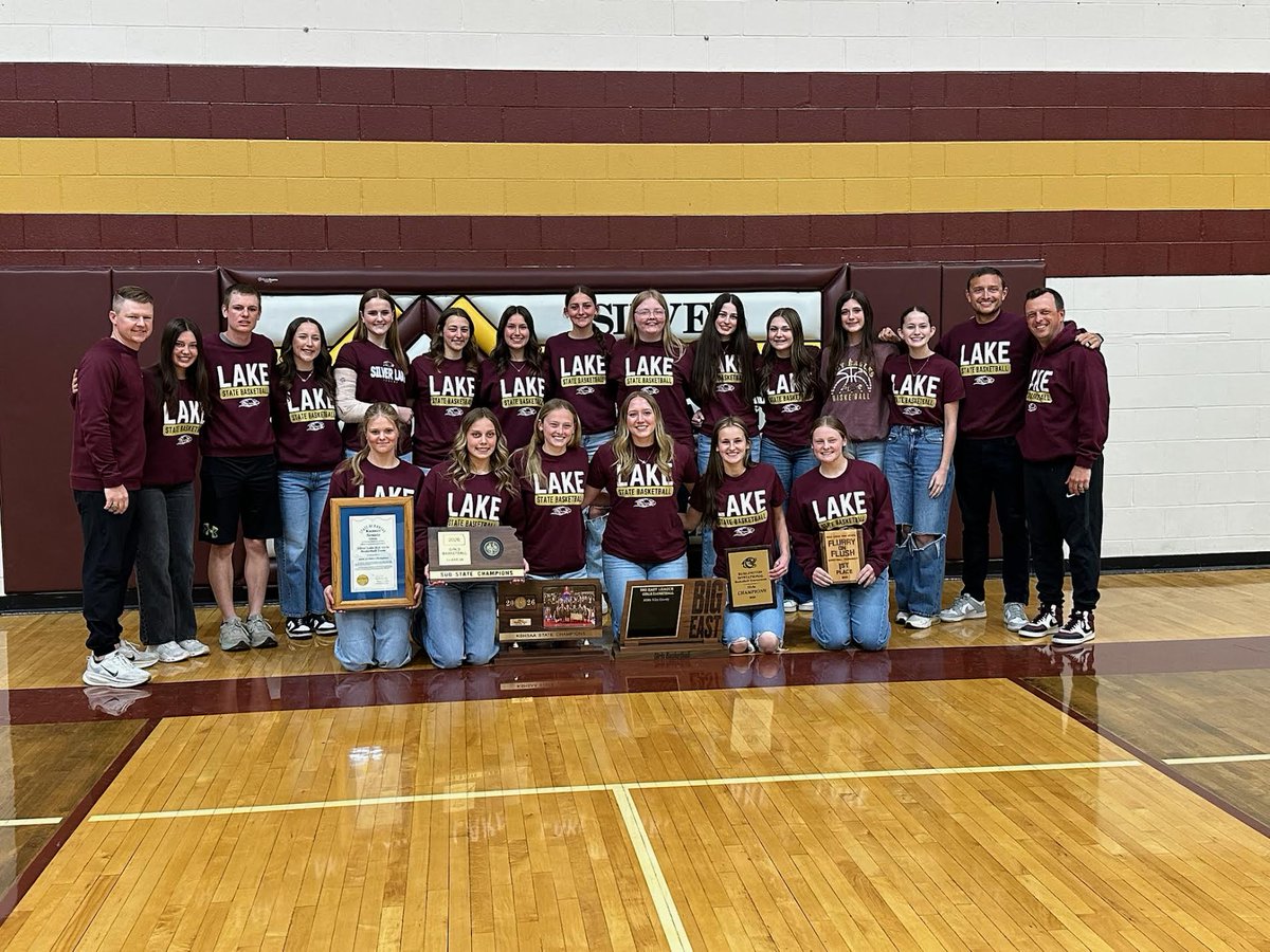 Lake_Hoops's tweet photo. Thank You to all who came to the district State Championship Celebration! A special group with a lot to be proud of. https://t.co/GEXVzLPXGi