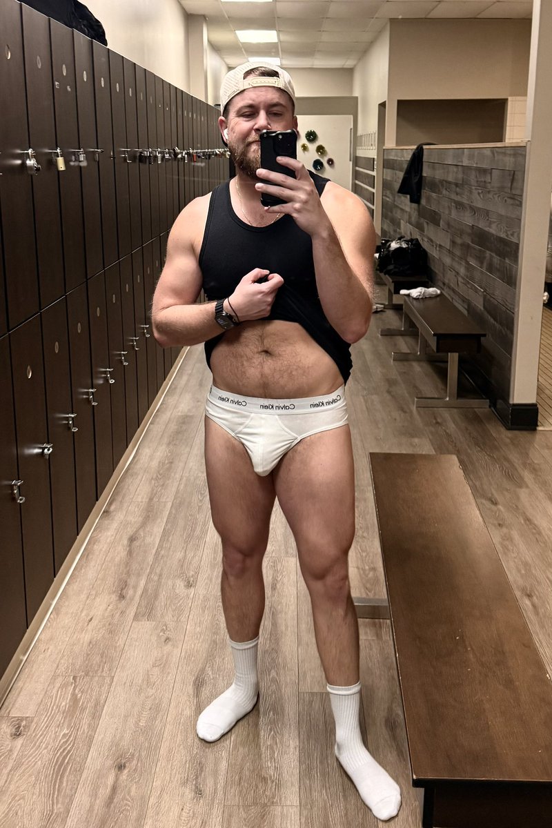 d_g_k_87's tweet image. Down ~50 lbs.

Focused on adding muscle and dropping body fat—not just the number on the scale. Still a work in progress, but moving in the right direction.

#TransformationThursday #Progress