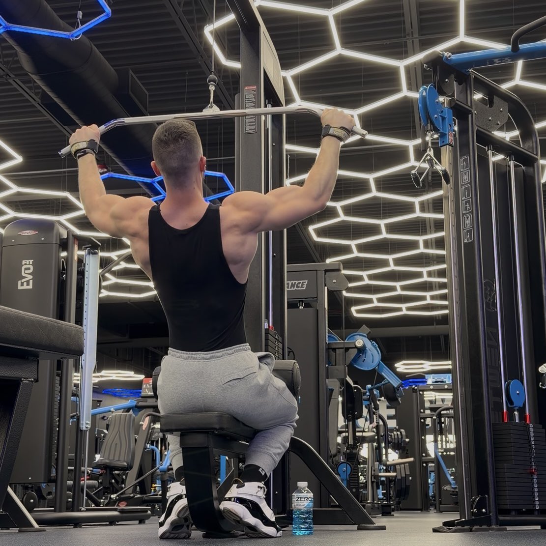 DeanTTraining's tweet photo. S Tier Exercises List

The BEST Exercises for EVERY Major Muscle Group:

Chest
1. Seated/Flat Chest Press Machine
2. Incline Chest Press Machine
3. Pec Fly Machine
BONUS: Seated Low to High Cable Flys

Lats
1. Wide Grip Lat Pull-Down Machine
2. Single Arm Lat Pull-Down Machine
3. Wide Grip Pull-Ups (Assisted/Bodyweight/Weighted)

Mid-Upper Back
1. Chest Supported T Bar Rows
2. Chest Supported Machine Rows
3. Chest Supported Cable Rows

Shoulders
1. Seated Machine OHP
2. Cuffed Cable Lateral Raises
3. Cable Rear Delt Flys

Biceps
1. Supinated Grip Machine Curls w/ Upper Arm Support
2. Preacher Cable Curls 
3. Seated BTB Cable Curls
BONUS: Neutral Grip Dumbbell Curls w/ Upper Arm Support

Triceps
1. Dip Machine
2. Incline Cable Tricep Push-Downs
3. Overhead Machine Extensions
BONUS: Banded Smith JM Press

Traps
1. Machine Kelso Shrugs
2. Smith Vertical Shrugs

Quads
1. Pendulum Squats
2. Leg Extensions
3. Leg Press (Feet Low On Platform)

Hamstrings
1. Seated Leg Curl Machine
2. 45° Extension Machine
3. Machine SLDLs
BONUS: Prone Leg Curl Machine

Adductors
1. Adduction Machine

Glutes
1. Hip Thrust Machine
2. 45° Extension Machine
3. Machine RDLs
BONUS: Leg Press (Feet High On Platform)

Calves
1. Calf Press On Leg Press
2. Machine Donkey Calf Raises
3. Machine Standing Calf Raises

Abs
1. Ab Crunch Machine
2. Weighted Decline Sit Ups/Crunches
3. Cable Crunches

Obliques
1. Machine Oblique Crunches
2. Machine Torso Twists
