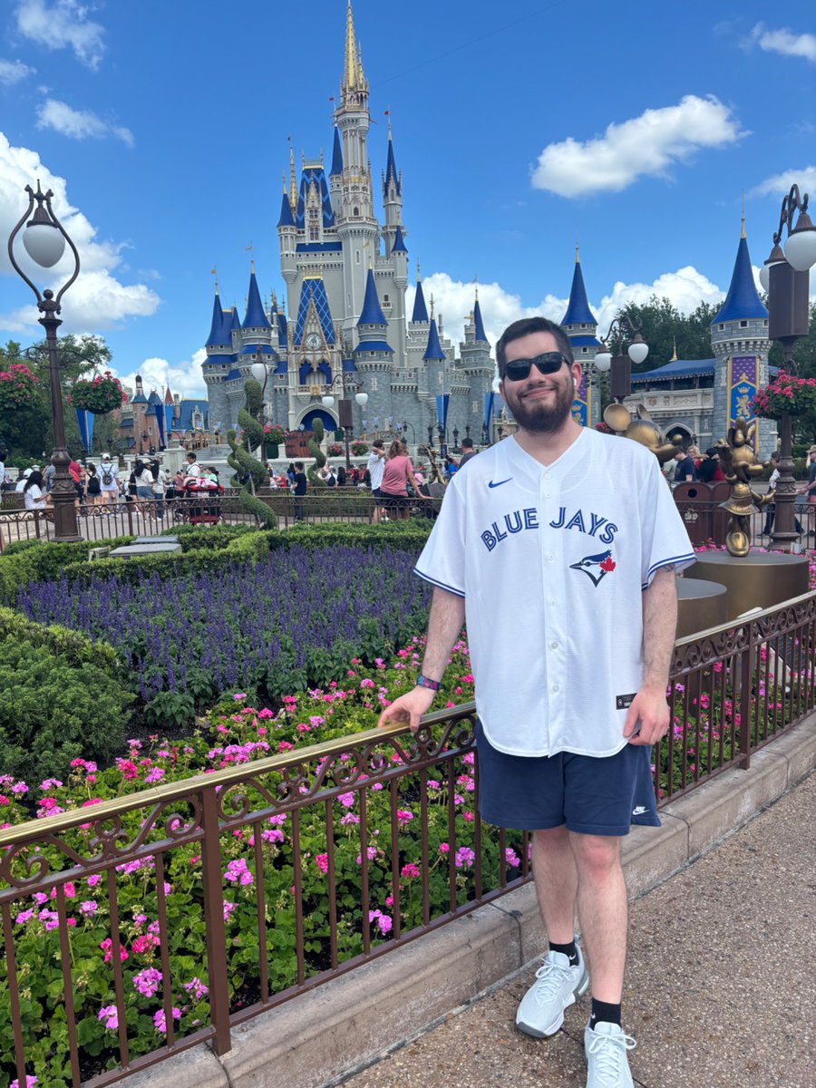 ChaseGauda1's tweet photo. @BlueJays repping the Big Oak Kazuma Okamoto in the Magic Kingdom https://t.co/8epHuqqnSe