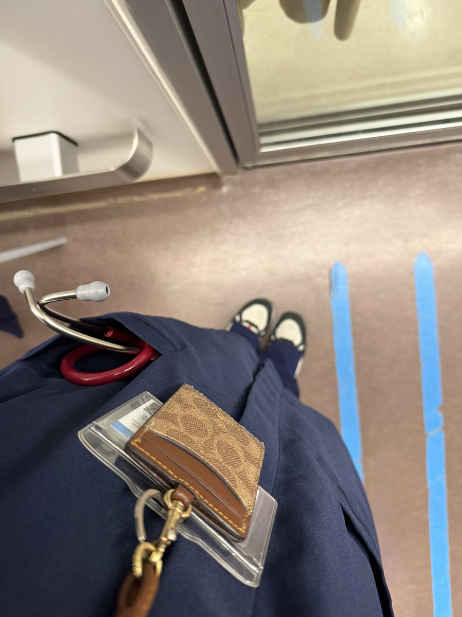 Rand🦒 tweet media