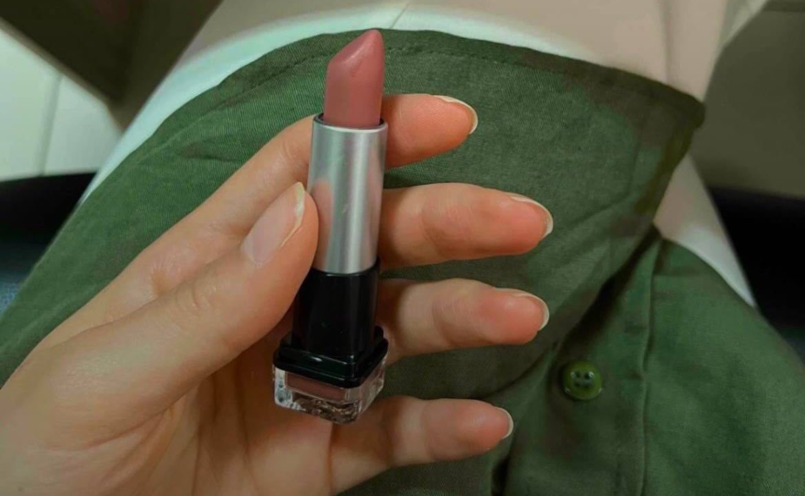 ملاك tweet media