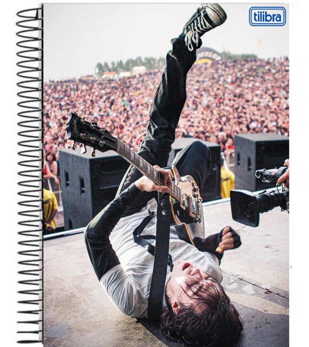 gee • 𝔳𝔞𝔪𝔭𝔦𝔯𝔢 𝔠𝔬𝔴𝔟𝔬𝔶 tweet media