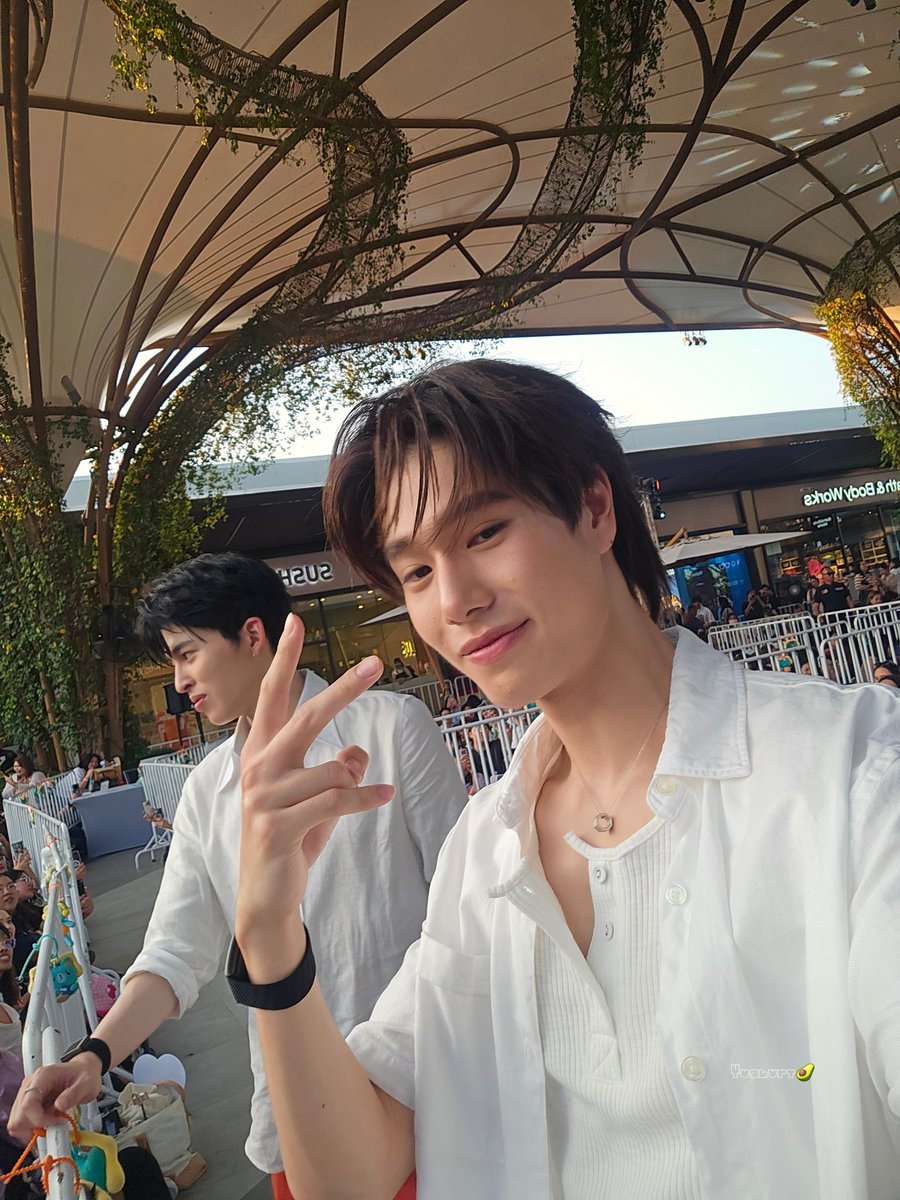 june ໑ ׅ 🌟 🍓 tweet media