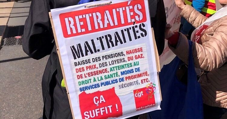 ici_provence's tweet image. À #Marseille, les "#retraités maltraités" marchent contre les économies de la sécu : "Plein de gens ne peuvent plus payer"
➡️ l.ici.fr/UXEa