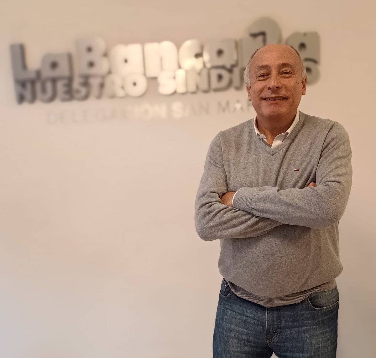 2urbanos tweet media