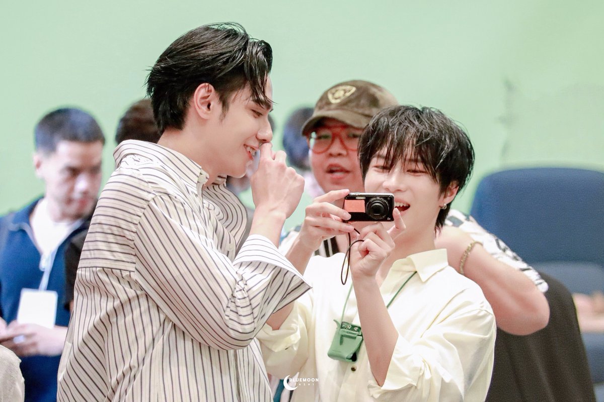 ตากล้องตาแป๋ว 

BUS x Mint at Siam Paragon World Fashion Trend SS26

#SiamParagonxMintxPROXIExBUS
#JUNGT #PEEMWASU