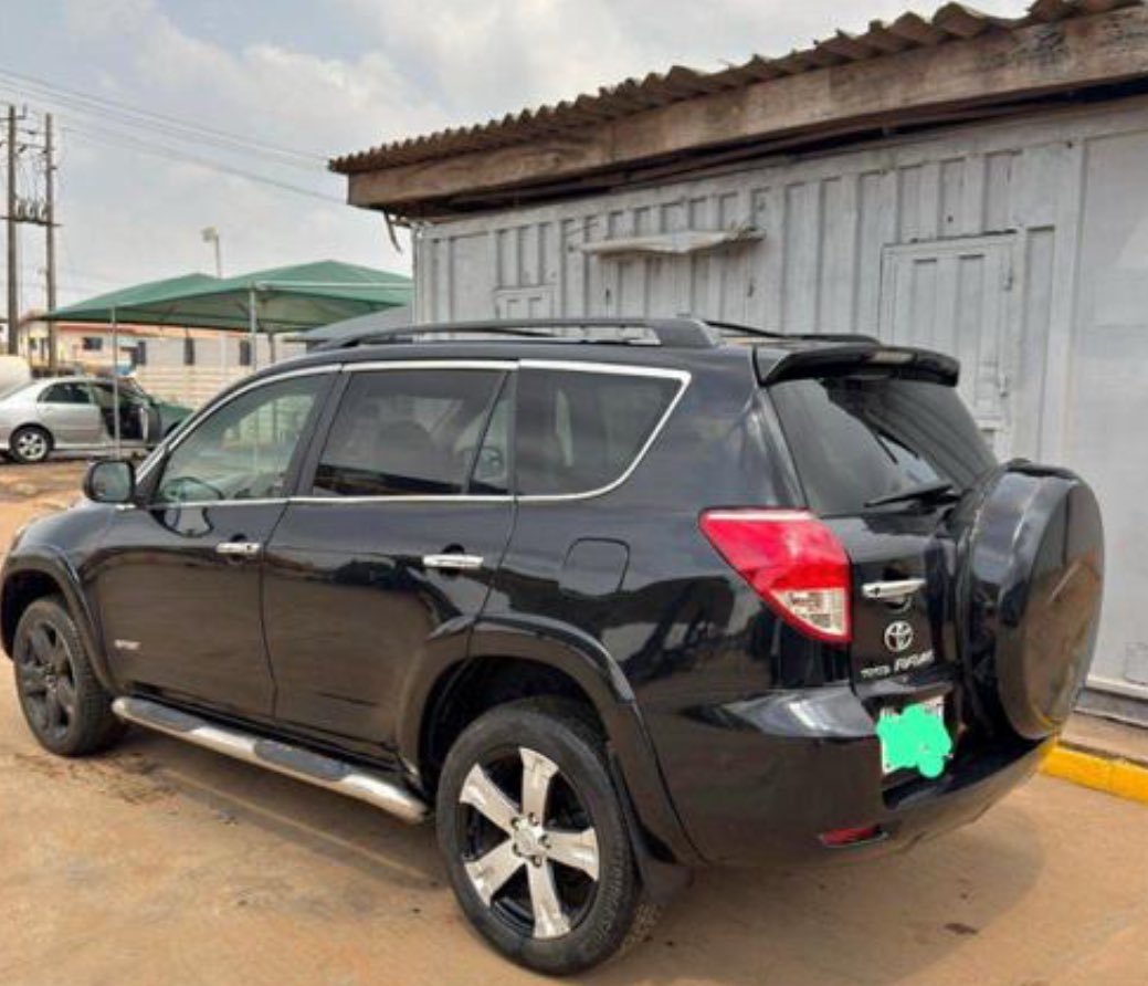 Mr Blossom 👑 tweet media