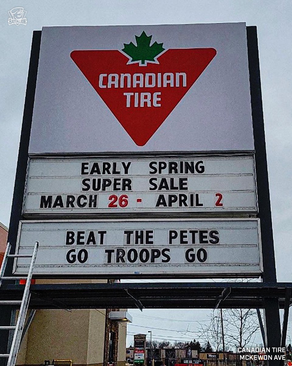 OHLBattalion's tweet image. North Bay showing their support 🫡 

We want to see all your support #7thMan let’s paint the Bay GREEN 🪖

#OHLPlayoffs | #GoTroopsGo