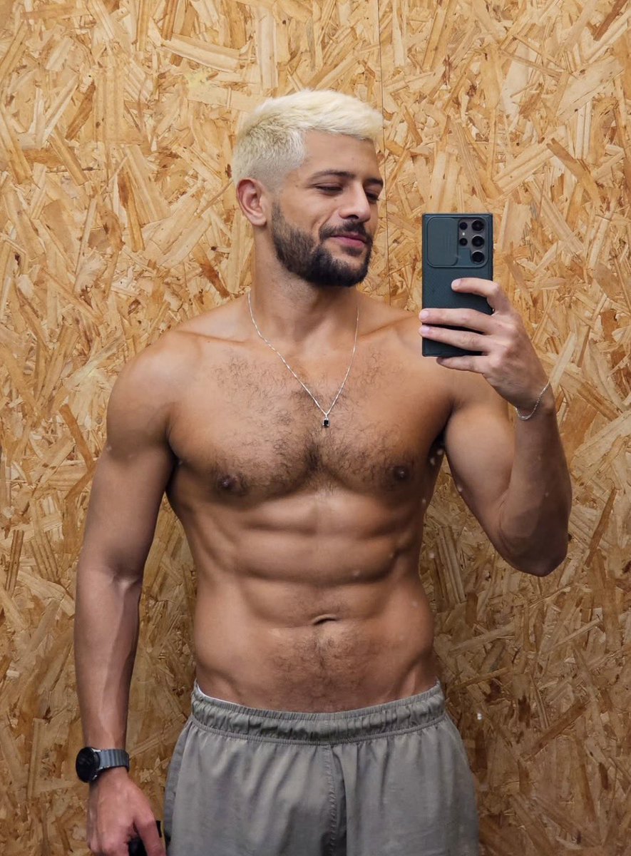 Globo já pode renovar a listinha de galãs incluindo o Kelner Macêdo… o que vcs acham? 👀