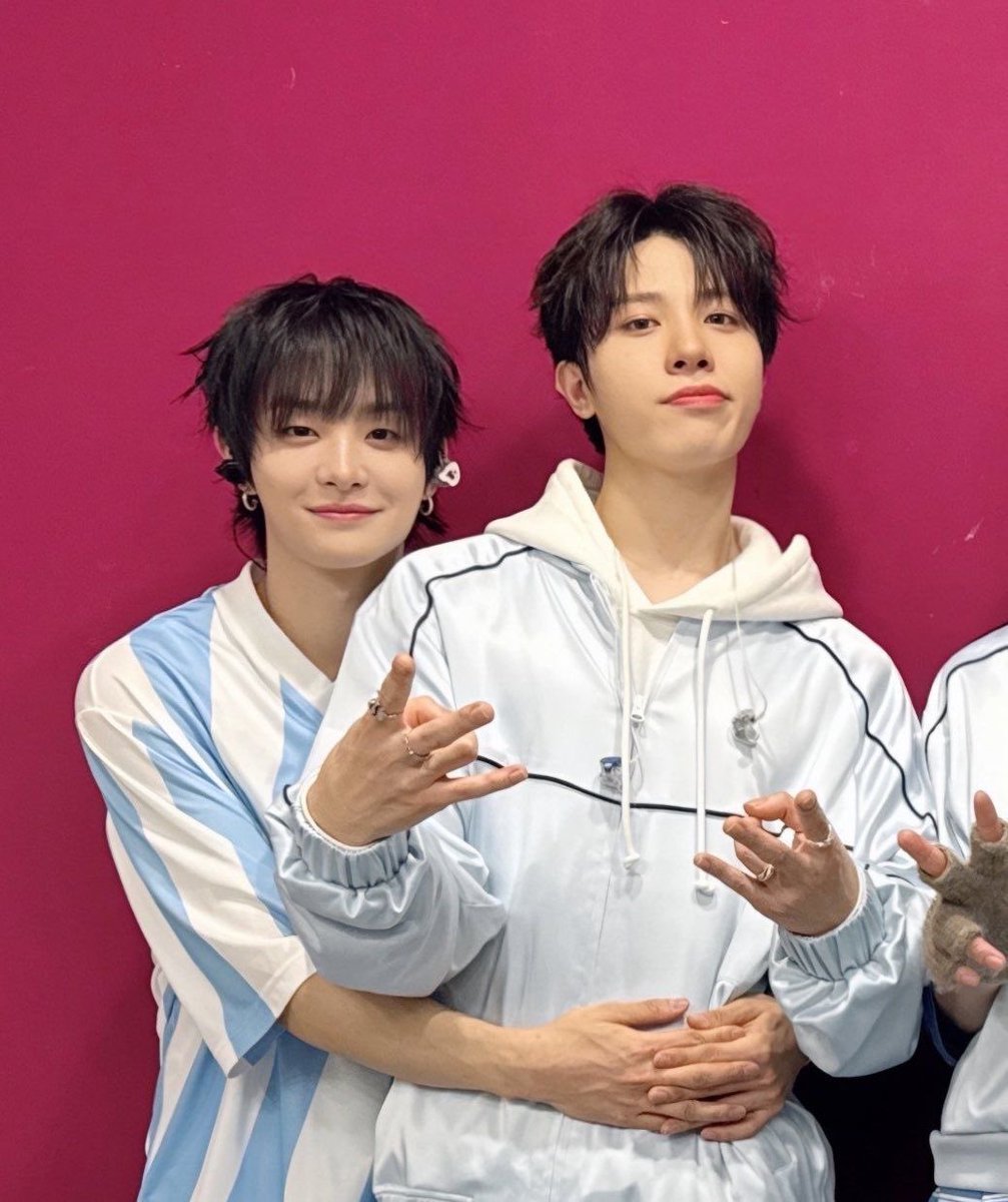 화니편♡ tweet media