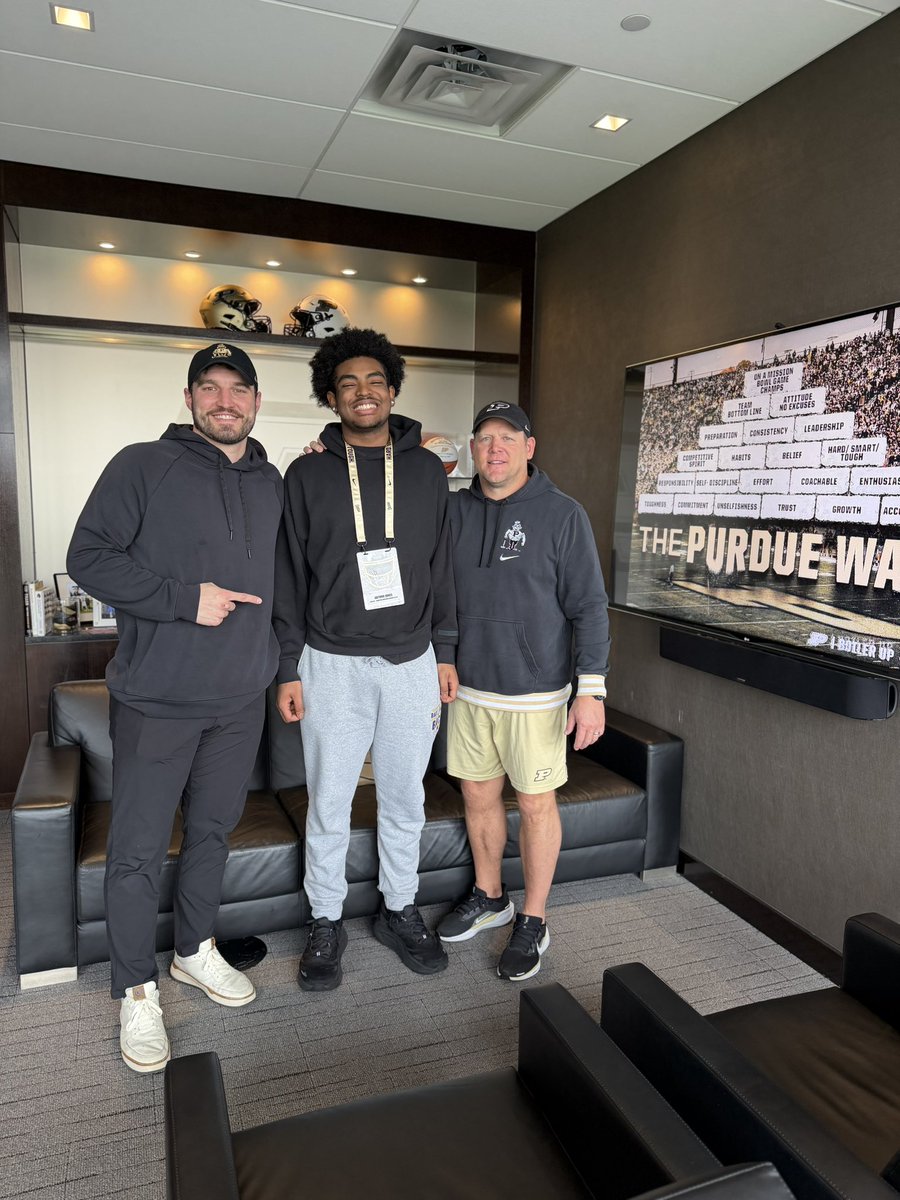 Arthur Jones tweet media