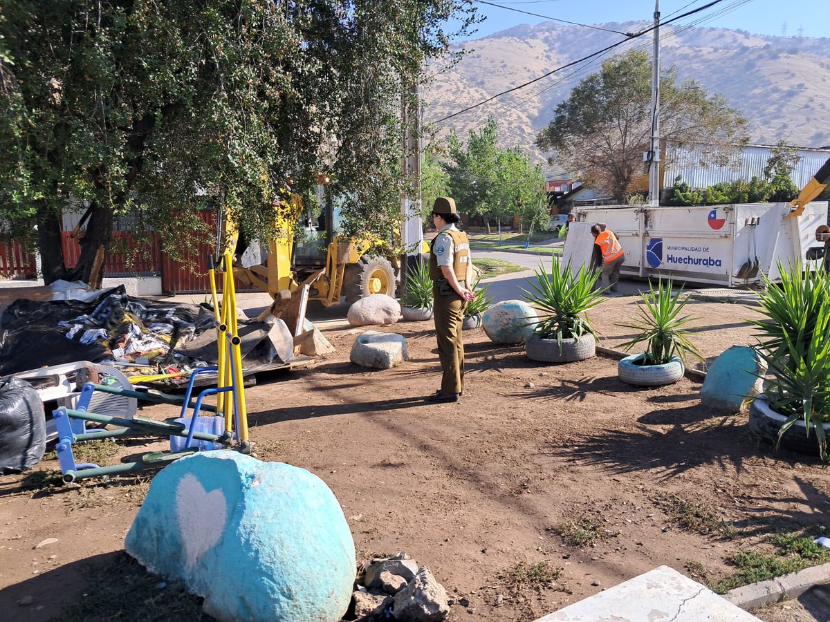 Prefectura Santiago Norte tweet media