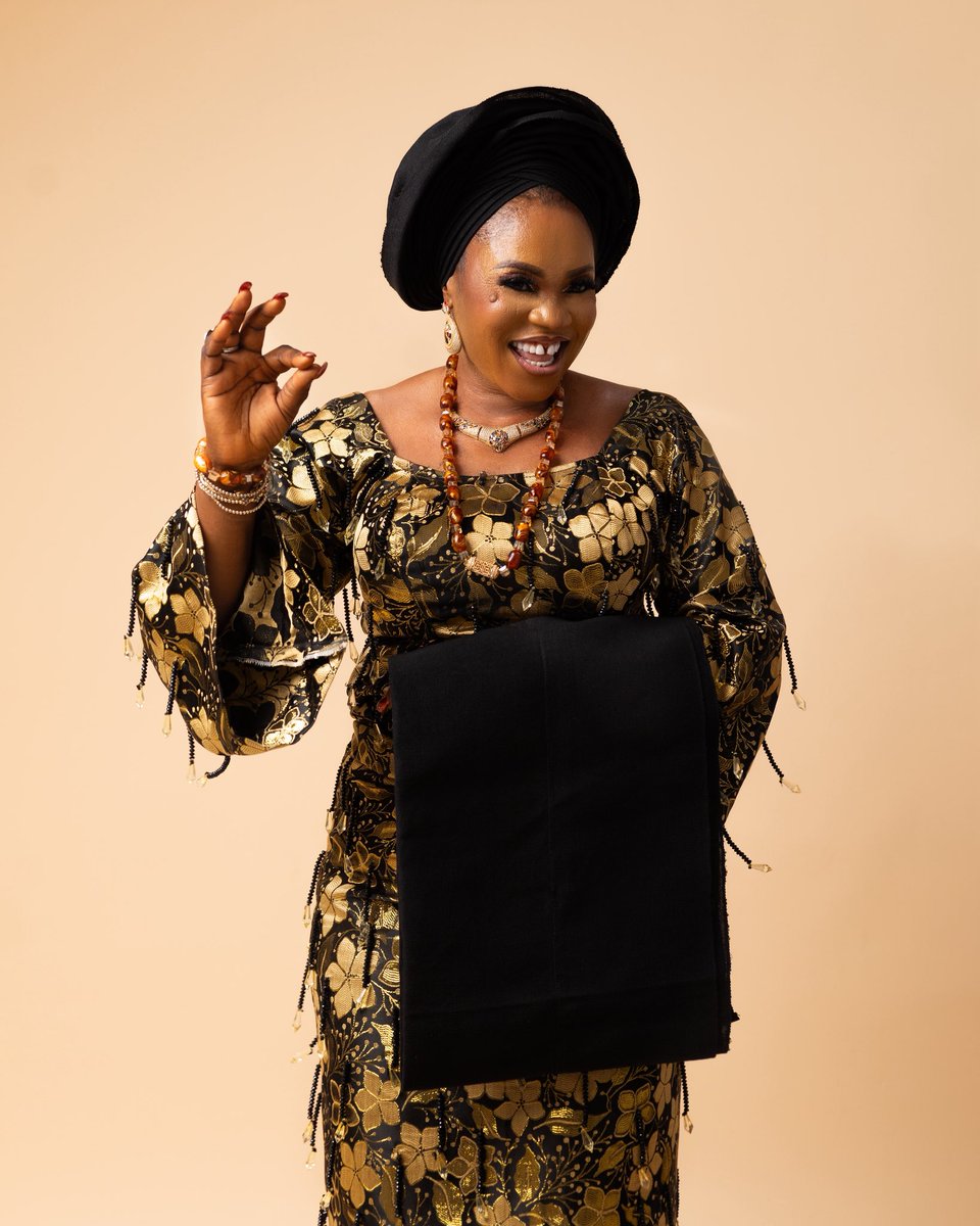 the.girllens. tweet media