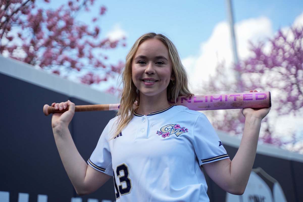 GW Softball tweet media