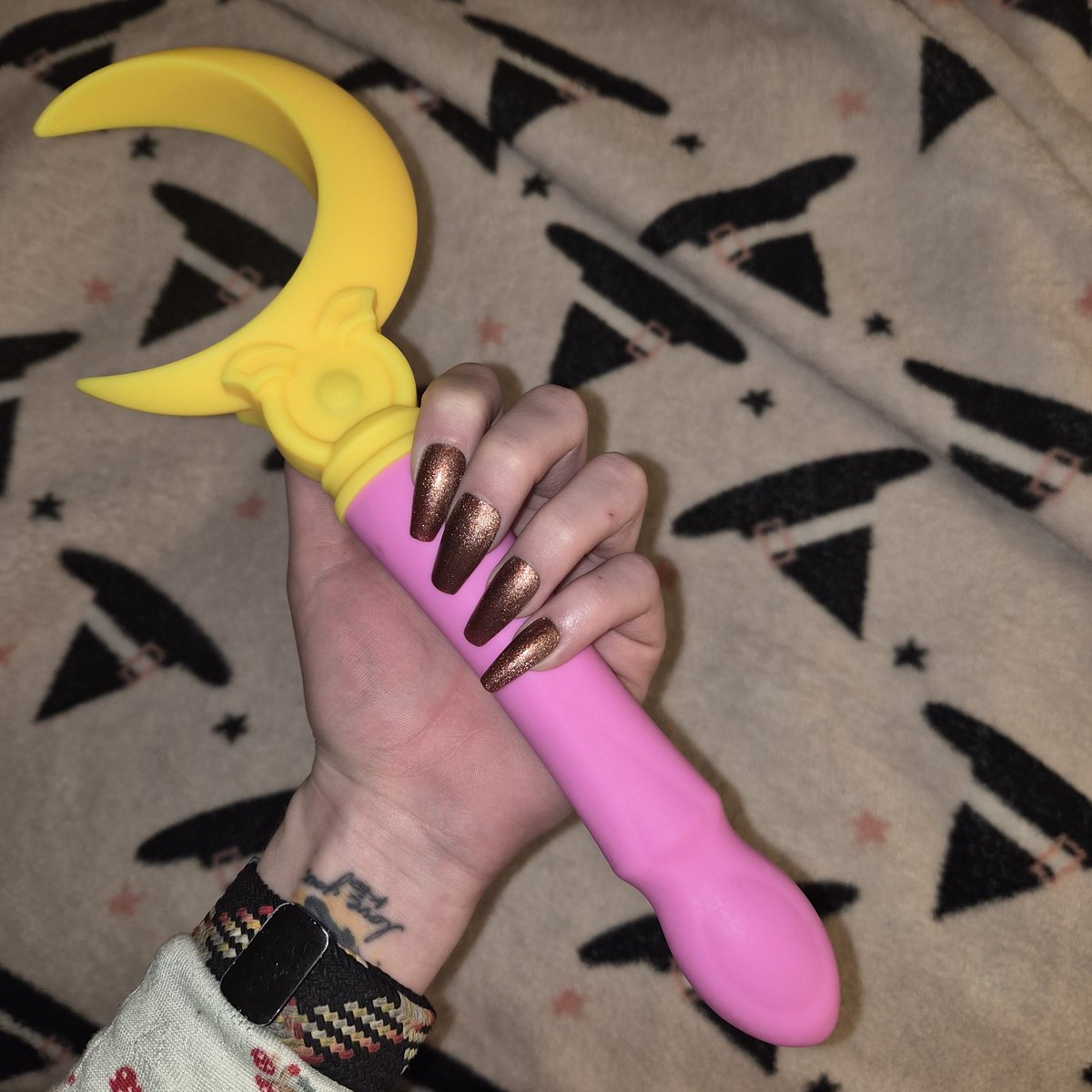 RT @breedablemarley: New nails!!