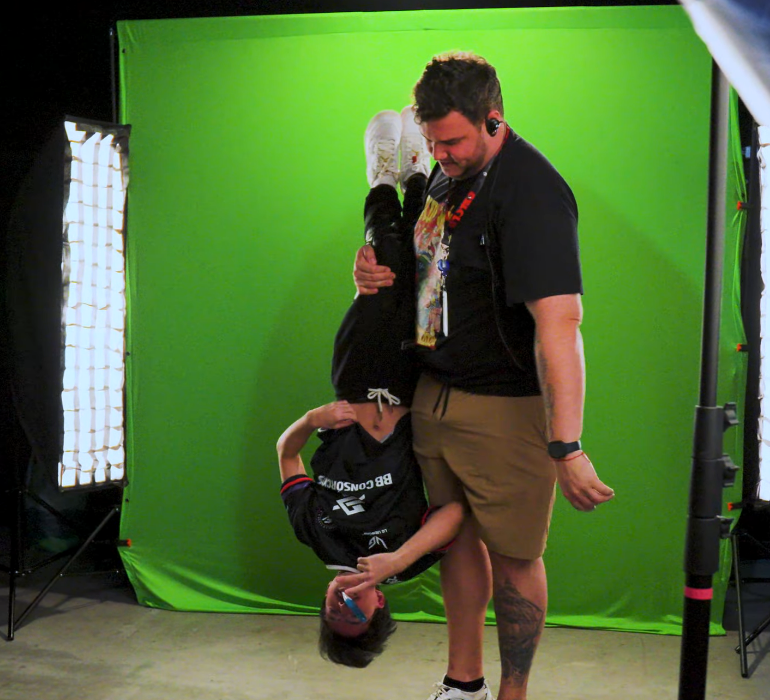 FLUXO curty tweet media