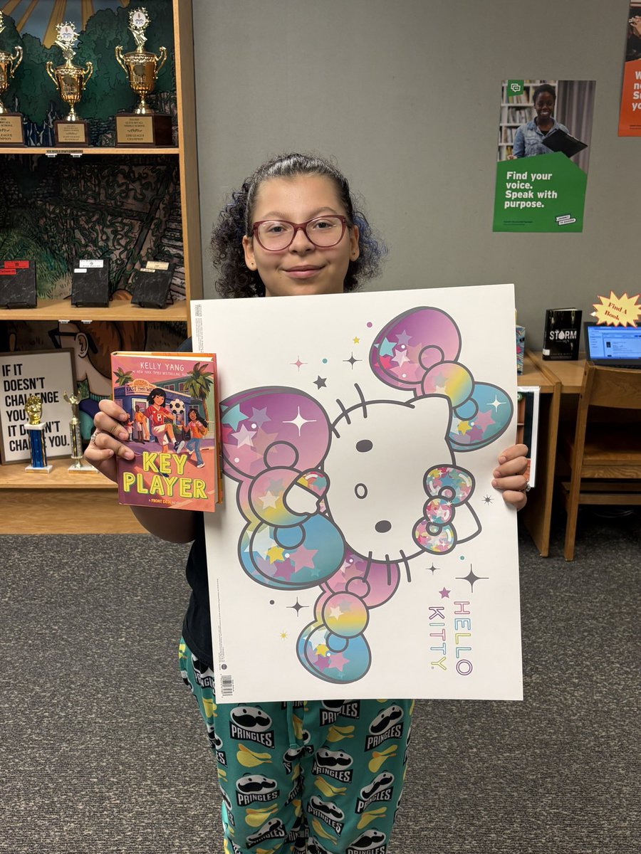 Noe Middle School Library tweet media