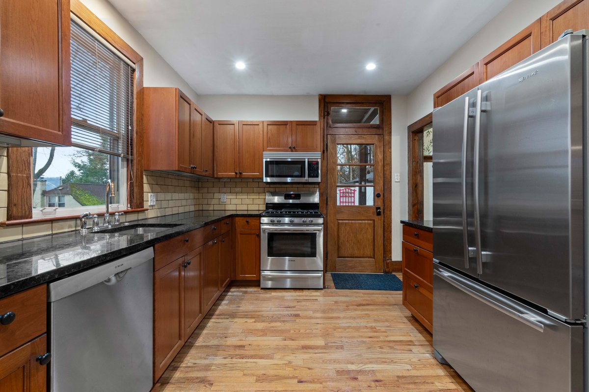 Lori Hummel tweet media