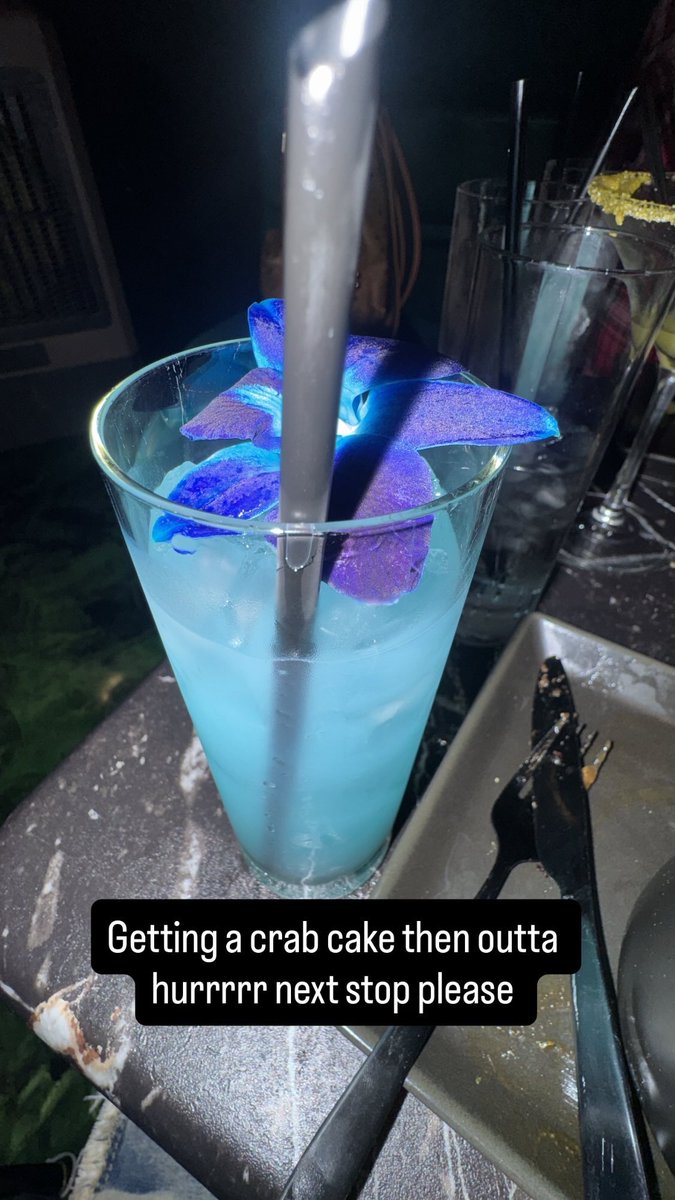 themainopp's tweet image. Euphoria 100/10 everything had weed in it from the food to the liquor 🔥🔥🔥🔥🔥 u can’t taste it either #STL