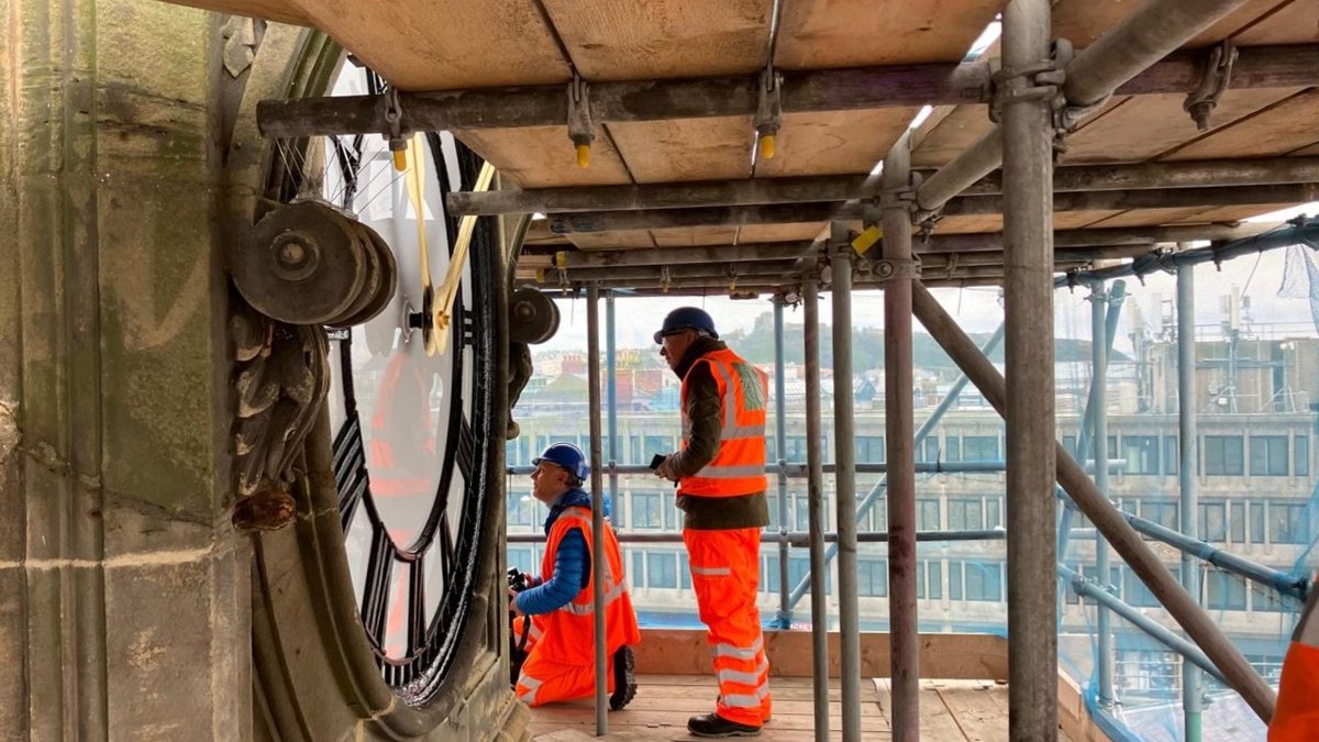 Network Rail tweet media