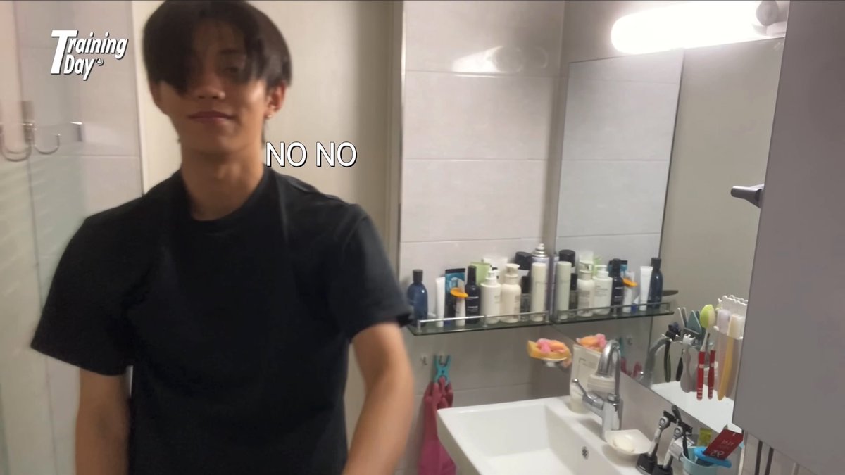 woofwoof 🦍 tweet media