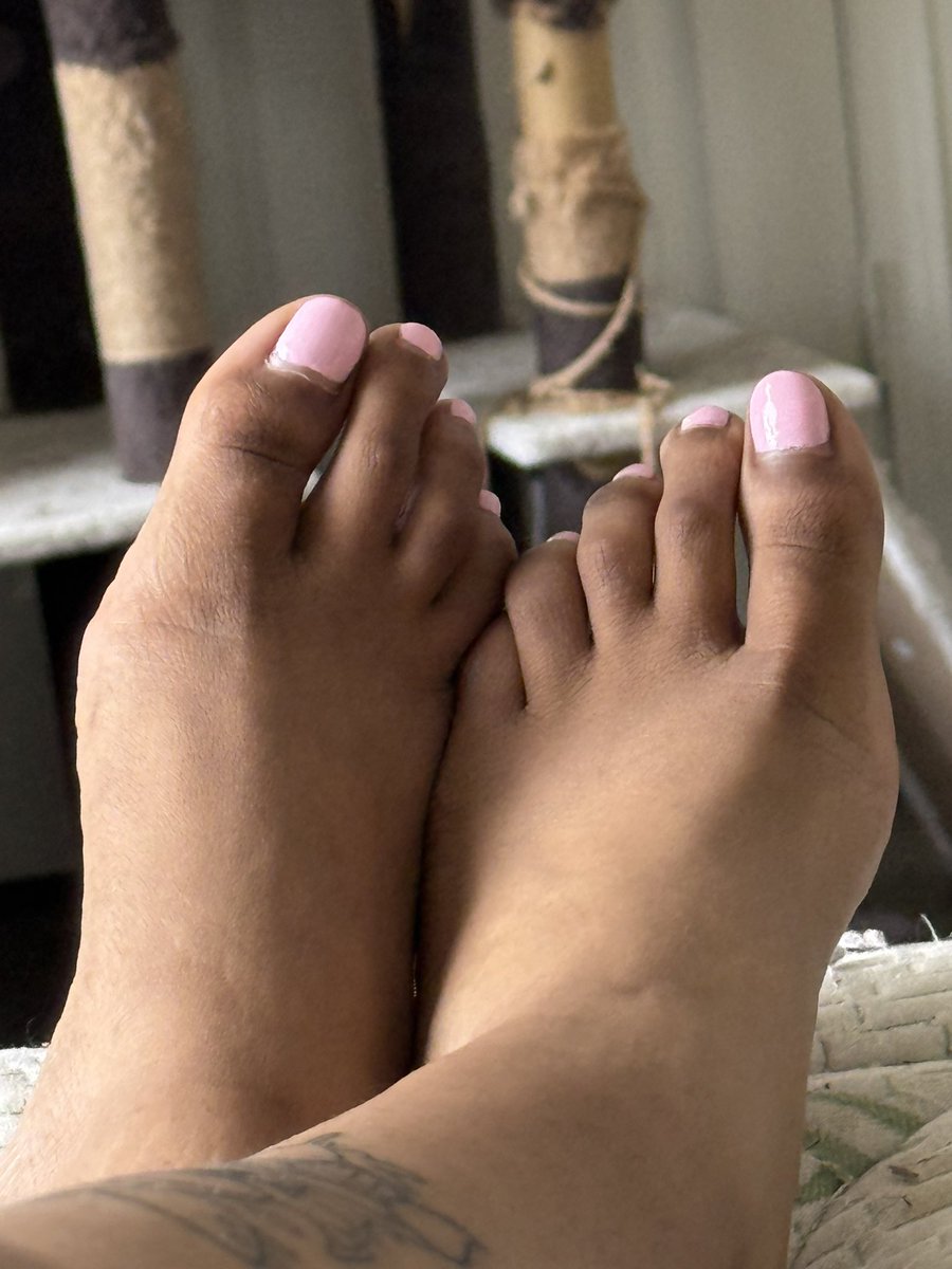 Nxqhtmxre tweet media